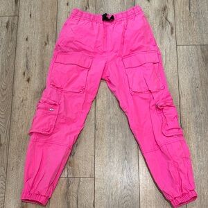 🎀 ARITZIA TNA Pink Cargo Pants